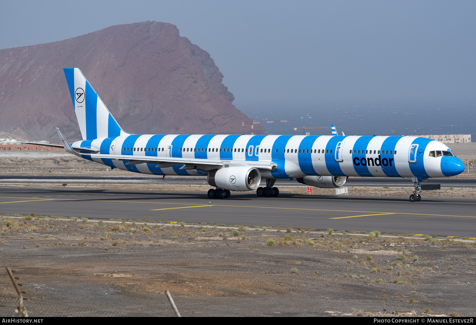 Aircraft Photo of D-ABOI | Boeing 757-330 | Condor Flugdienst | AirHistory.net #497756