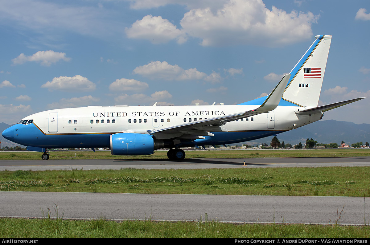Aircraft Photo of 01-0041 / 10041 | Boeing C-40B | USA - Air Force | AirHistory.net #497779