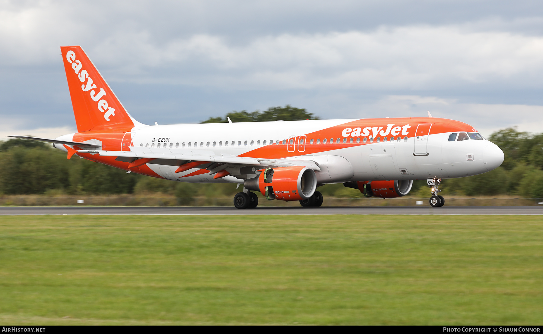 Aircraft Photo of G-EZUR | Airbus A320-214 | EasyJet | AirHistory.net #497818