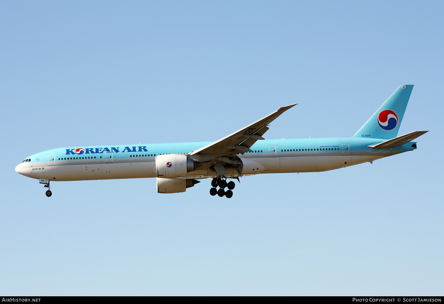 Aircraft Photo of HL8218 | Boeing 777-3B5/ER | Korean Air | AirHistory.net #497930