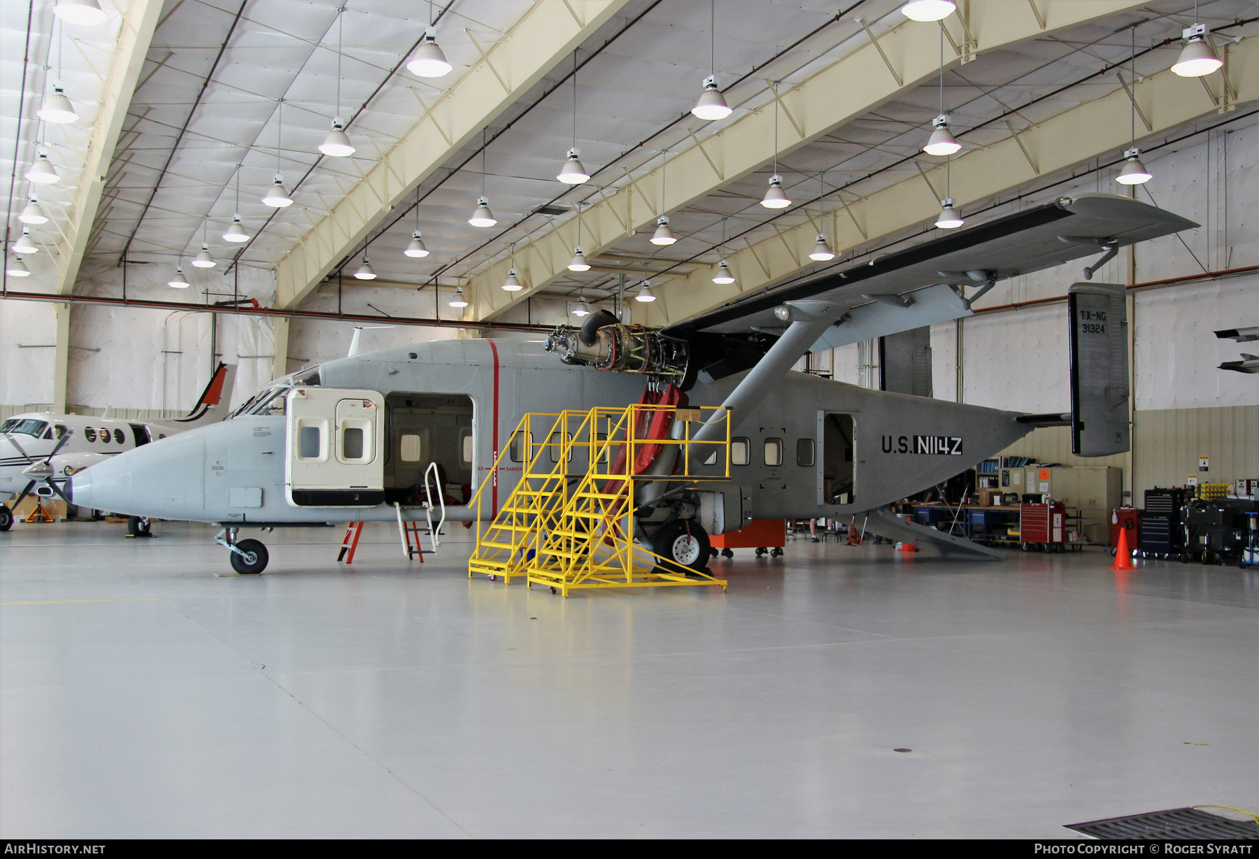 Aircraft Photo of N114Z / 93-01324 | Short C-23B+ Sherpa (360) | AirHistory.net #497939