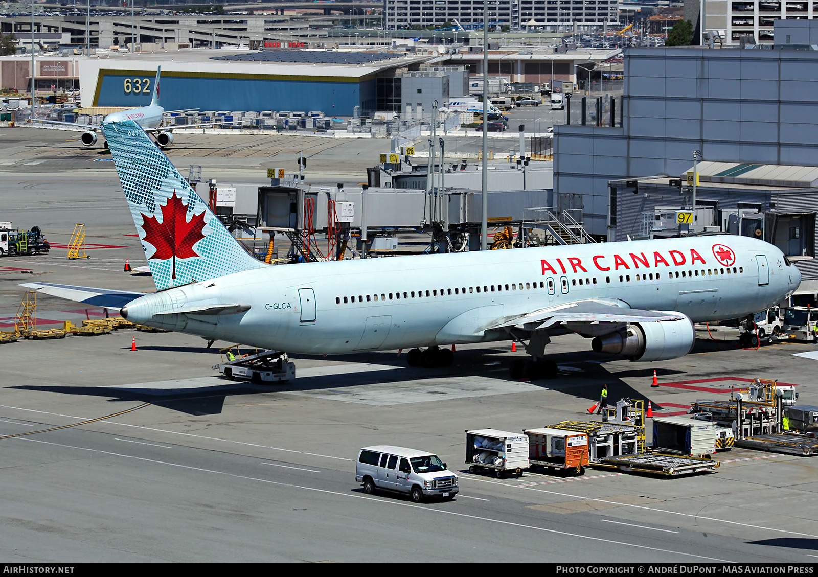 Aircraft Photo of C-GLCA | Boeing 767-375/ER | Air Canada | AirHistory.net #498031