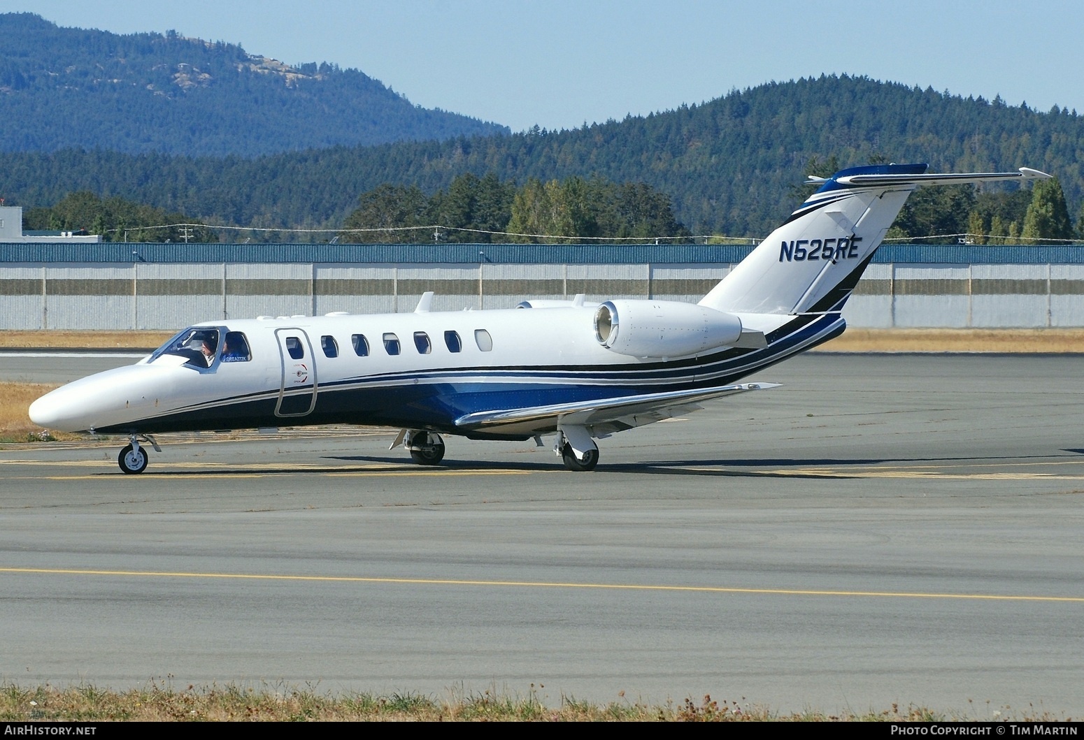 Aircraft Photo of N525RE | Cessna 525B CitationJet CJ3 | AirHistory.net #498067
