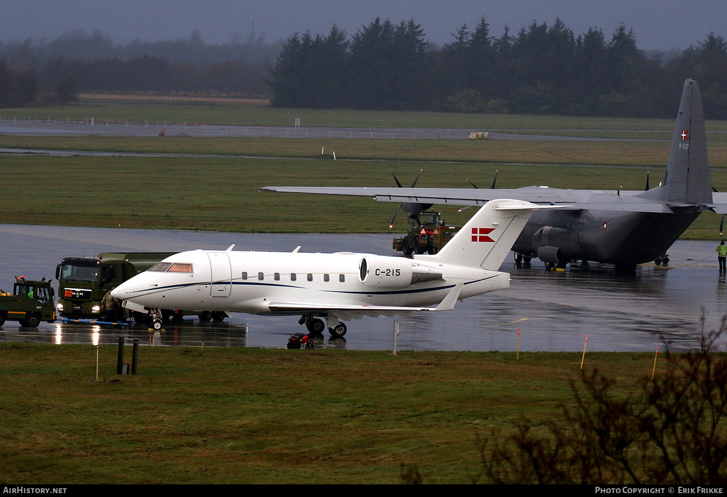 Aircraft Photo of C-215 | Bombardier Challenger 604 (CL-600-2B16) | Denmark - Air Force | AirHistory.net #498098
