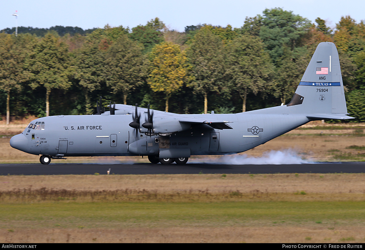 Aircraft Photo of 17-5904 / 75904 | Lockheed Martin C-130J-30 Hercules | USA - Air Force | AirHistory.net #498133