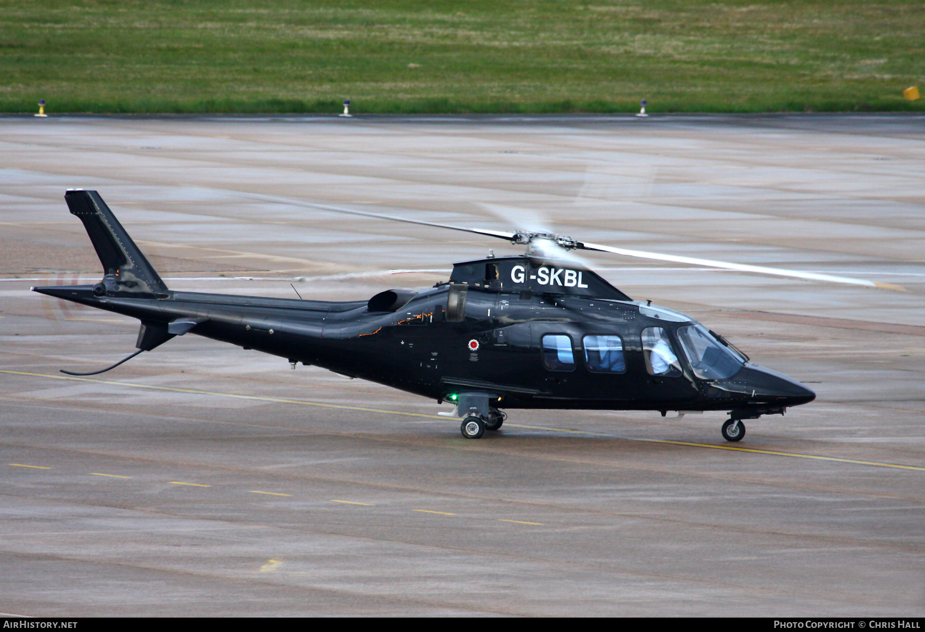 Aircraft Photo of G-SKBL | Agusta A-109S Grand | AirHistory.net #498270