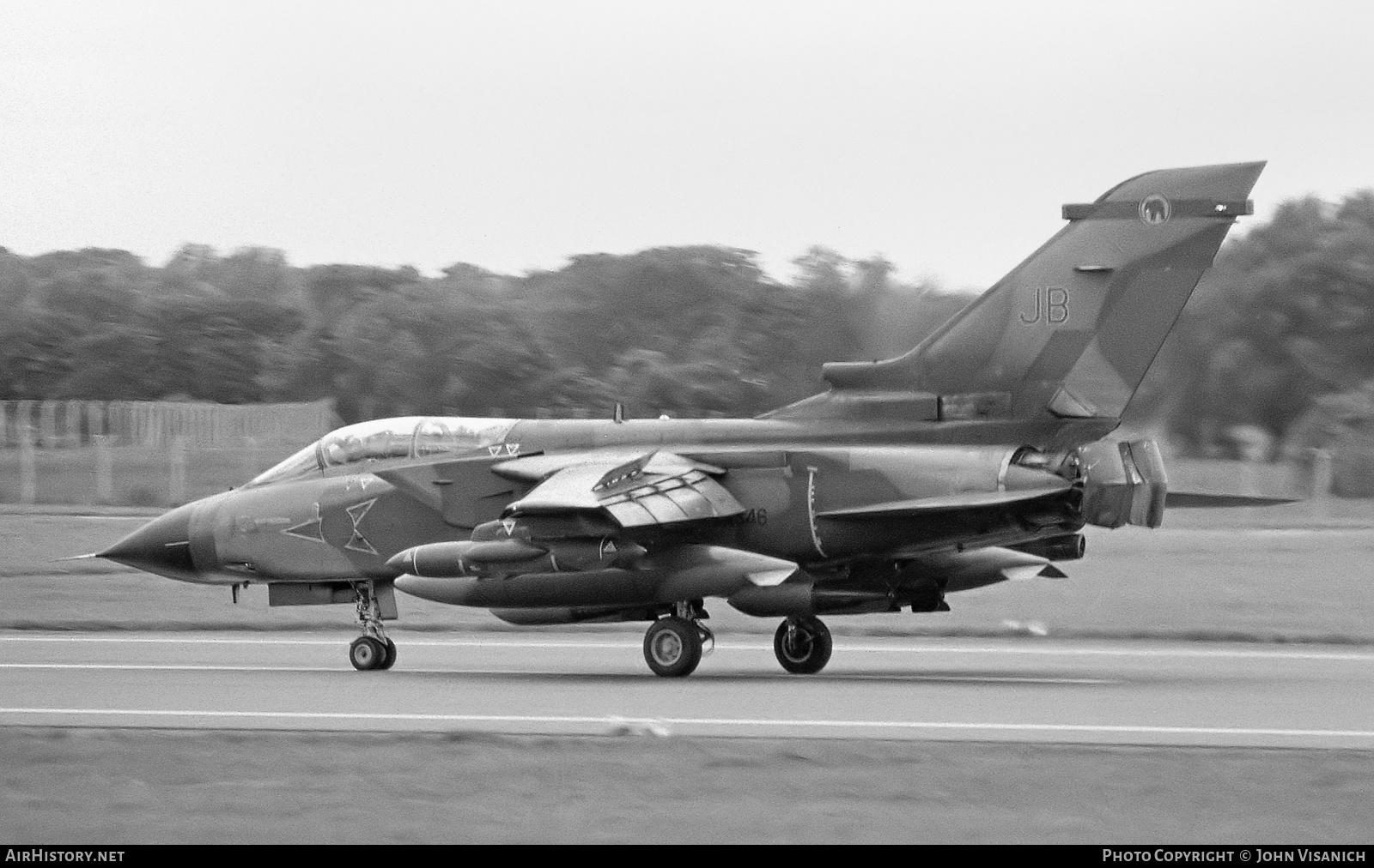 Aircraft Photo of ZA546 | Panavia Tornado GR1 | UK - Air Force | AirHistory.net #498398