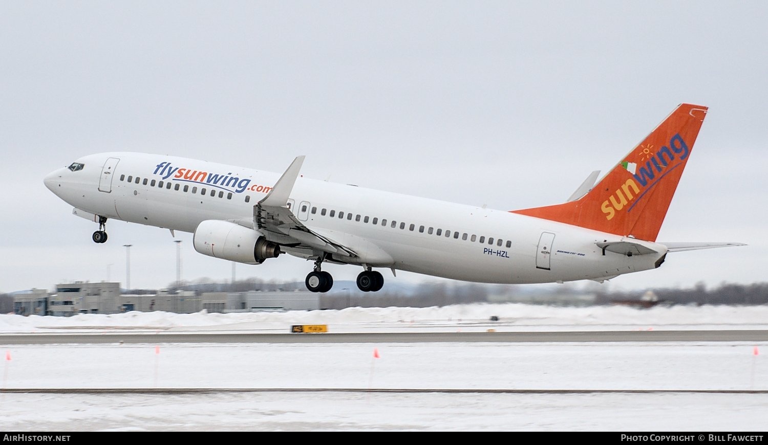 Aircraft Photo of PH-HZL | Boeing 737-8K2 | Sunwing Airlines | AirHistory.net #498441
