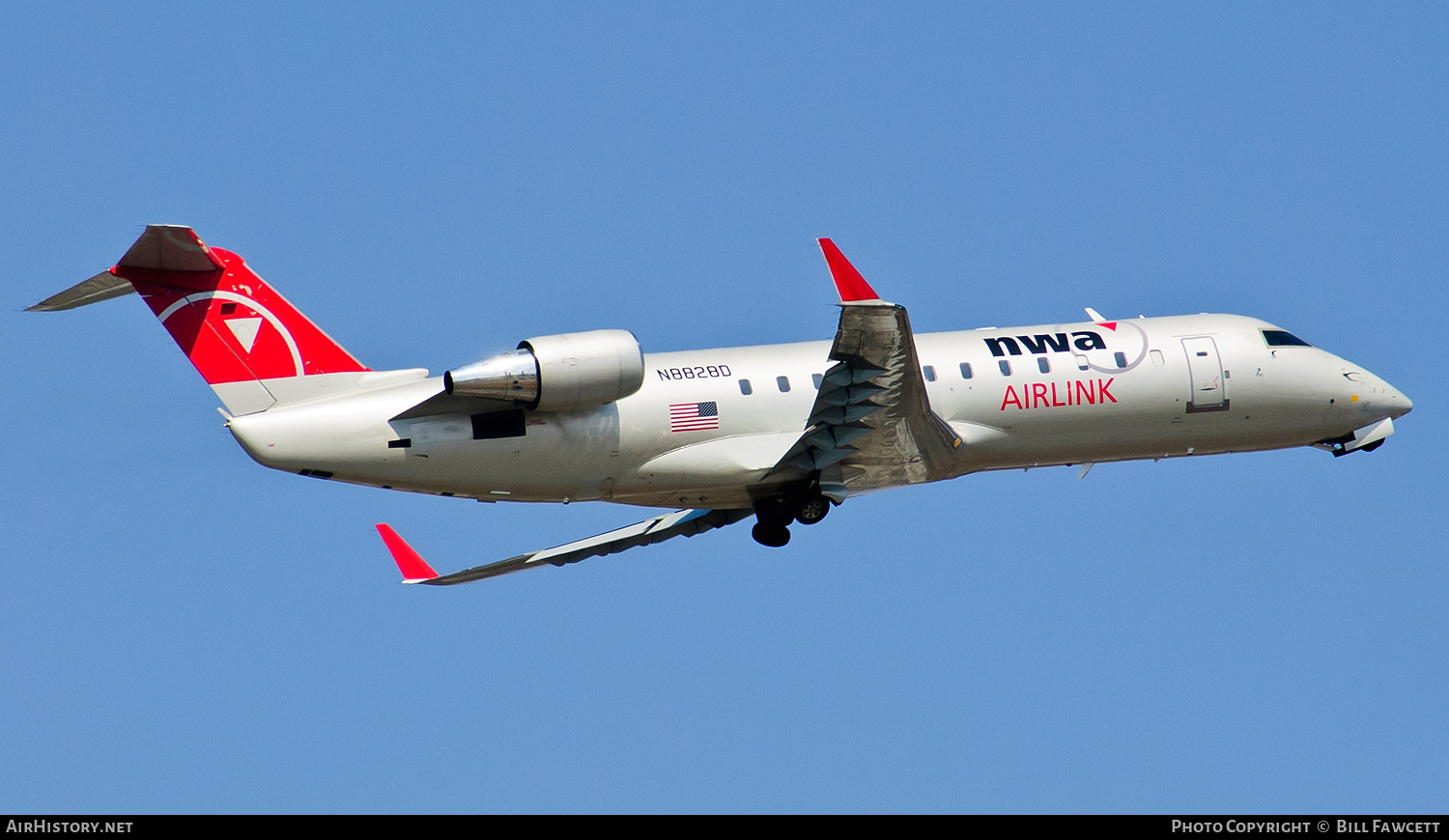Aircraft Photo of N8828D | Bombardier CRJ-440 (CL-600-2B19) | NWA Airlink | AirHistory.net #498447