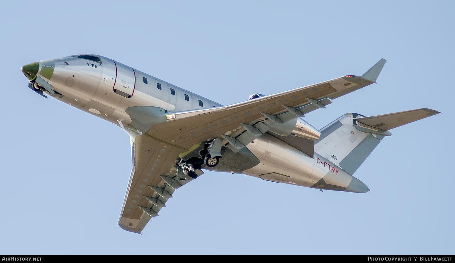Aircraft Photo of C-FTRY | Bombardier Challenger 605 (CL-600-2B16) | AirHistory.net #498454