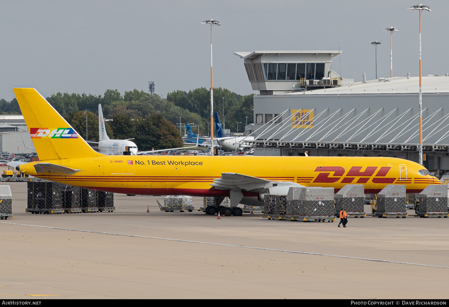 Aircraft Photo of G-BMRI | Boeing 757-236 | DHL International | AirHistory.net #498588