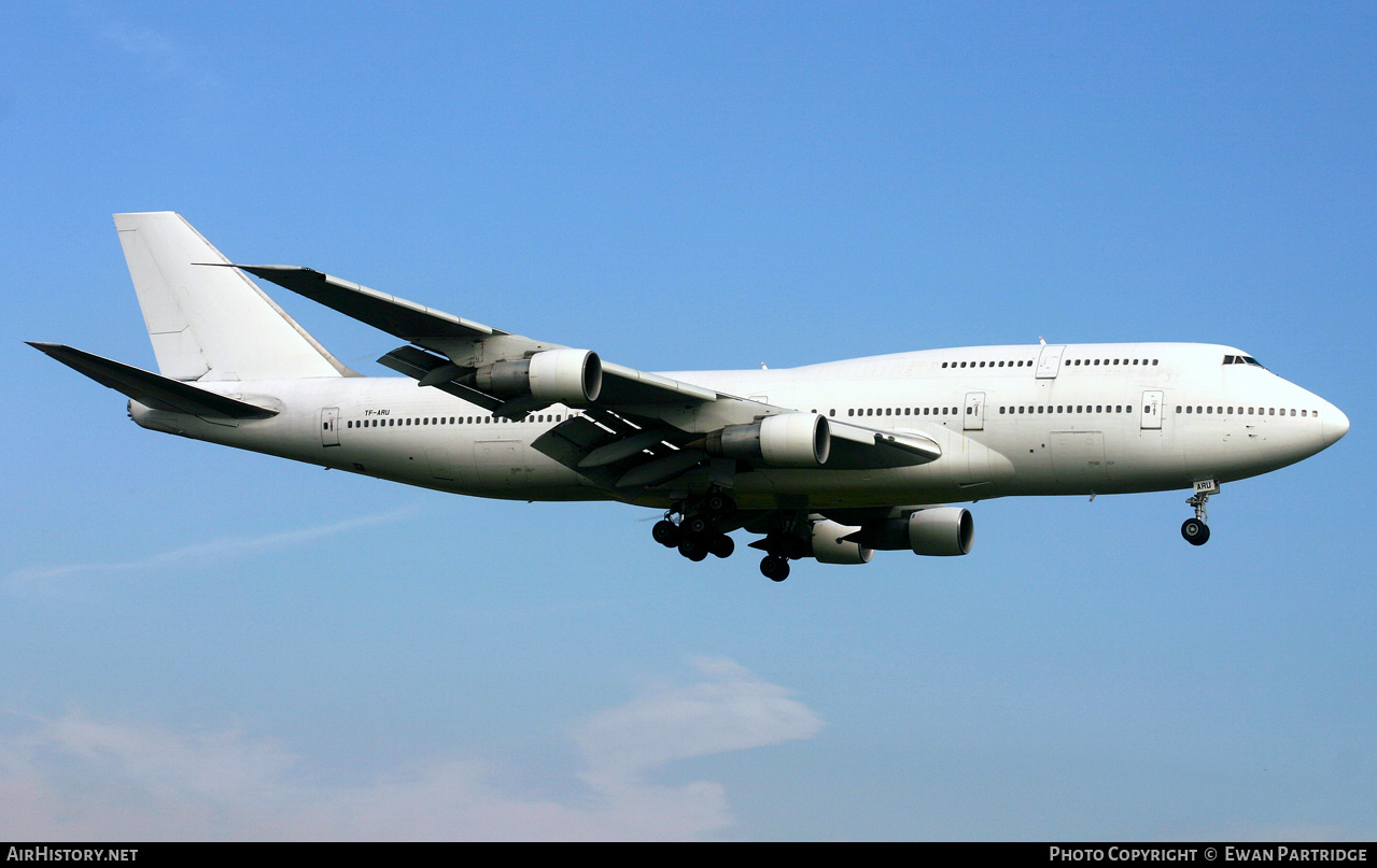 Aircraft Photo of TF-ARU | Boeing 747-344 | AirHistory.net #498596