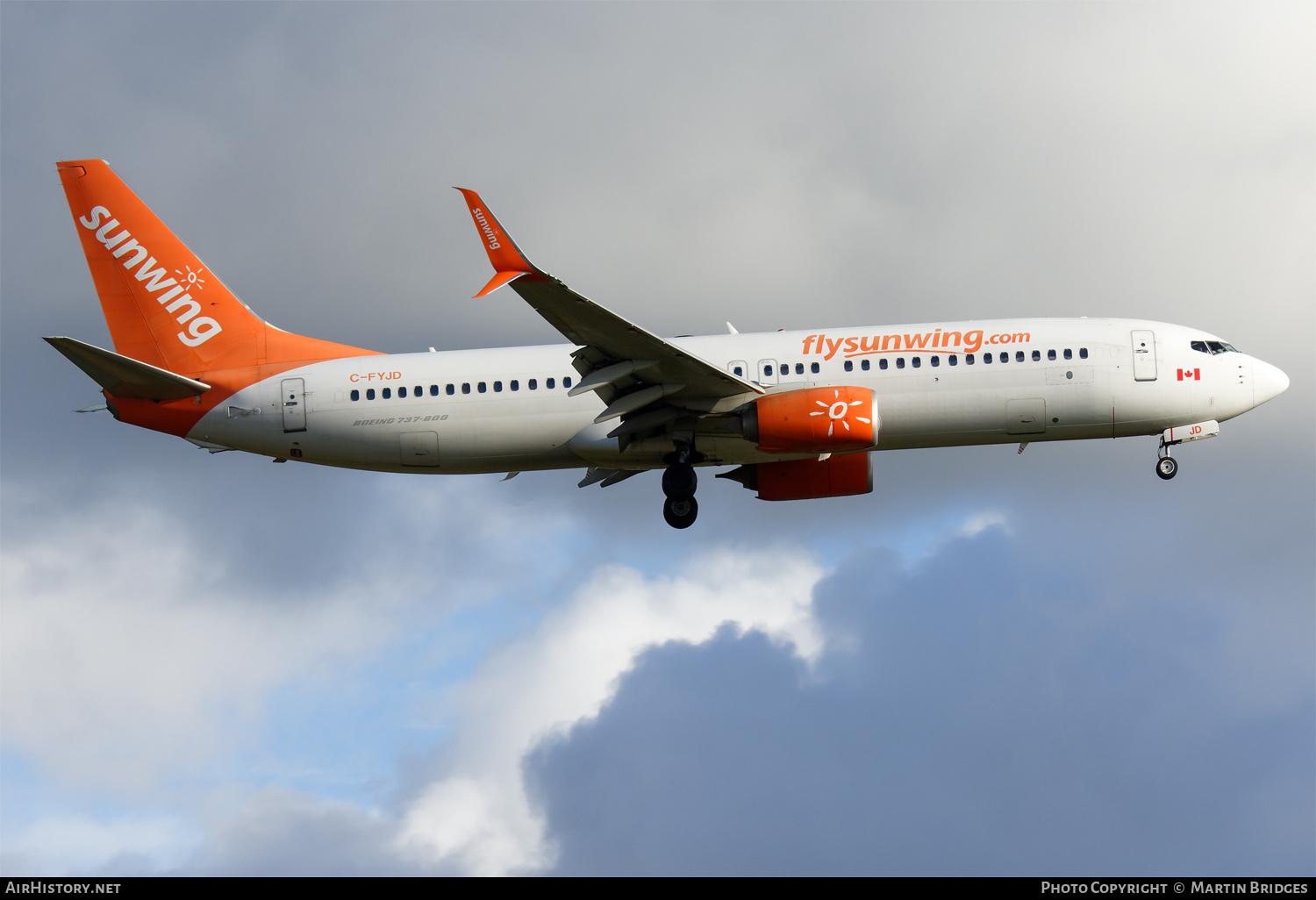 Aircraft Photo of C-FYJD | Boeing 737-8Q8 | Sunwing Airlines | AirHistory.net #498600