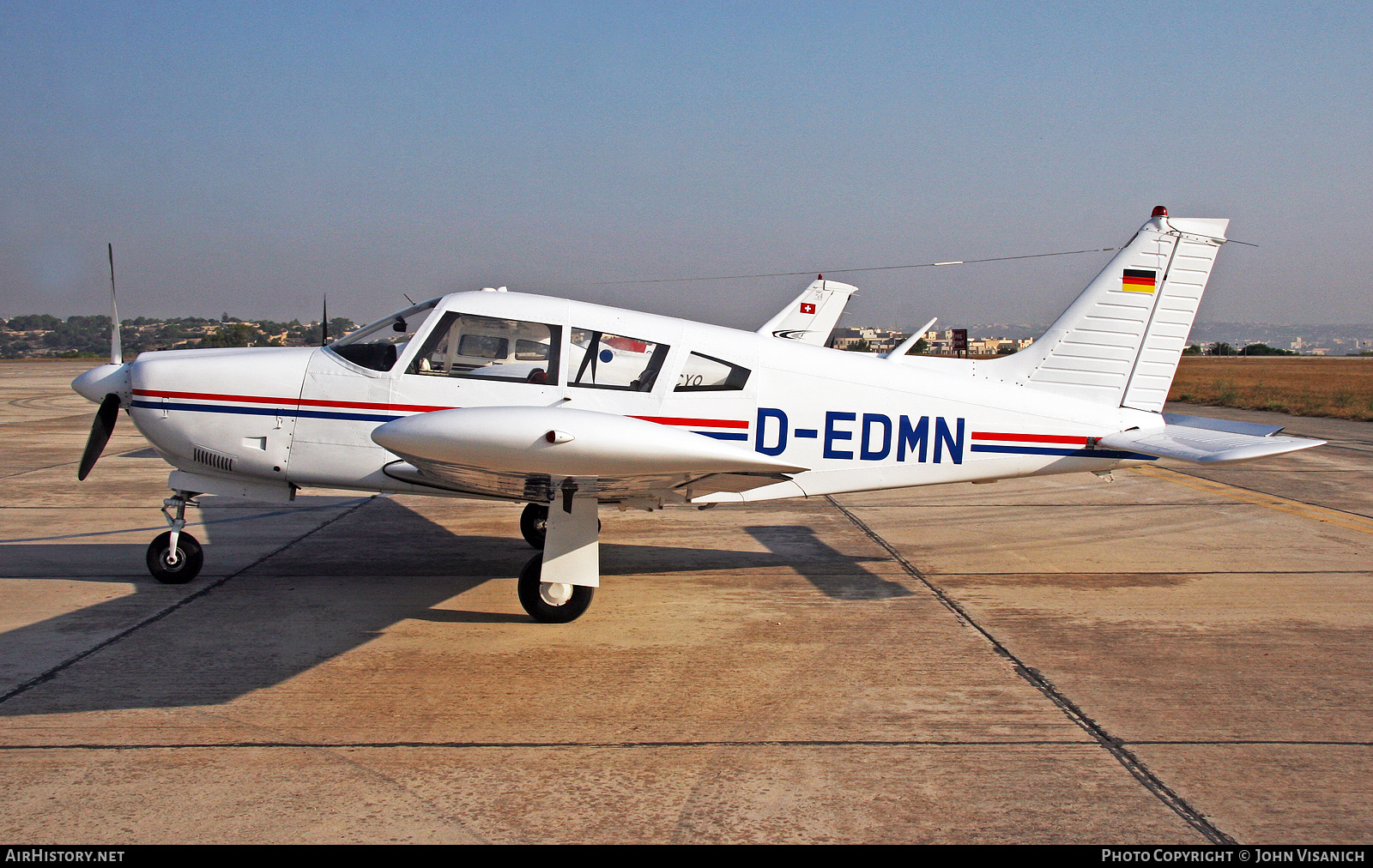 Aircraft Photo of D-EDMN | Piper PA-28R-200 Cherokee Arrow II | AirHistory.net #498687