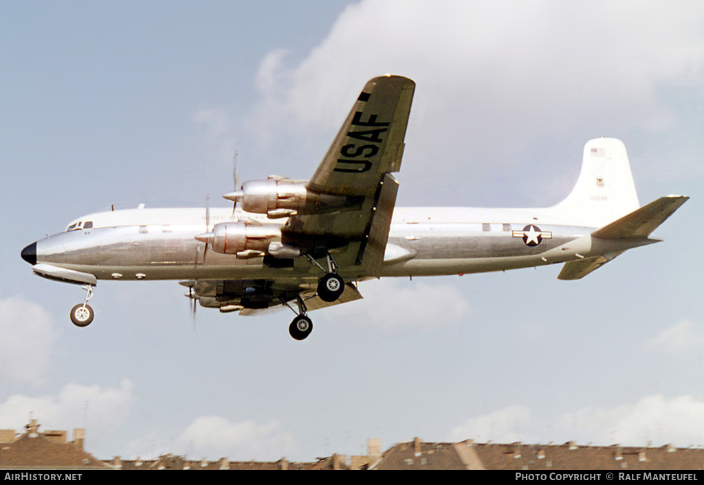 Aircraft Photo of 53-3298 / 33298 | Douglas C-118A Liftmaster (DC-6A) | USA - Air Force | AirHistory.net #498689