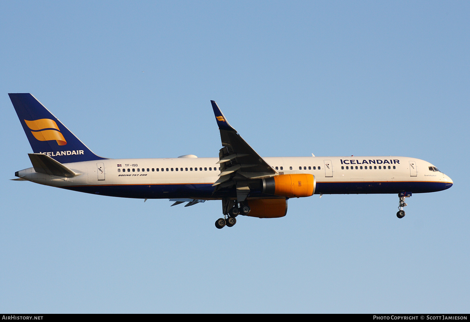 Aircraft Photo of TF-ISD | Boeing 757-223 | Icelandair | AirHistory.net #498705