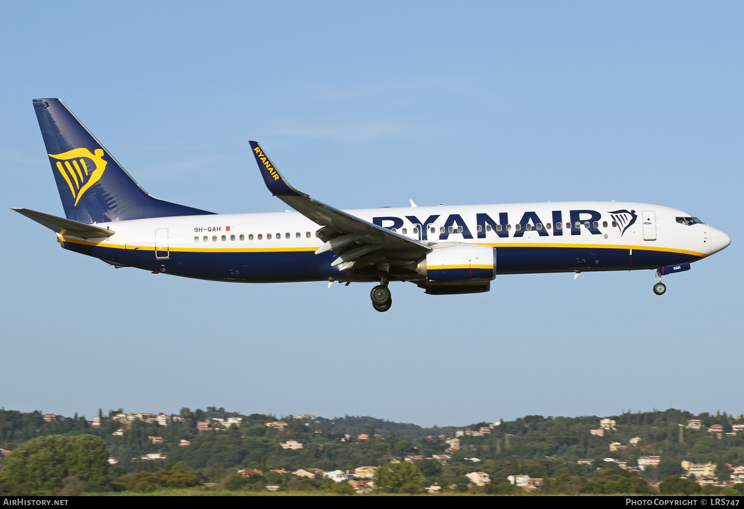 Aircraft Photo of 9H-QAH | Boeing 737-800 | Ryanair | AirHistory.net #498764
