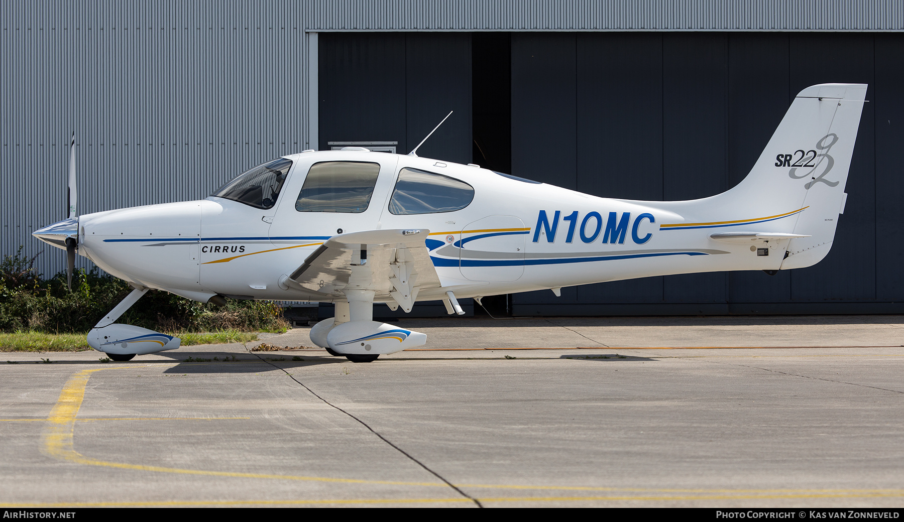 Aircraft Photo of N10MC | Cirrus SR-22 G2 | AirHistory.net #498791