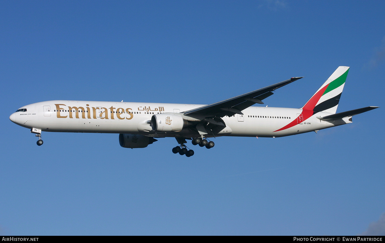Aircraft Photo of A6-EMX | Boeing 777-31H | Emirates | AirHistory.net #498838