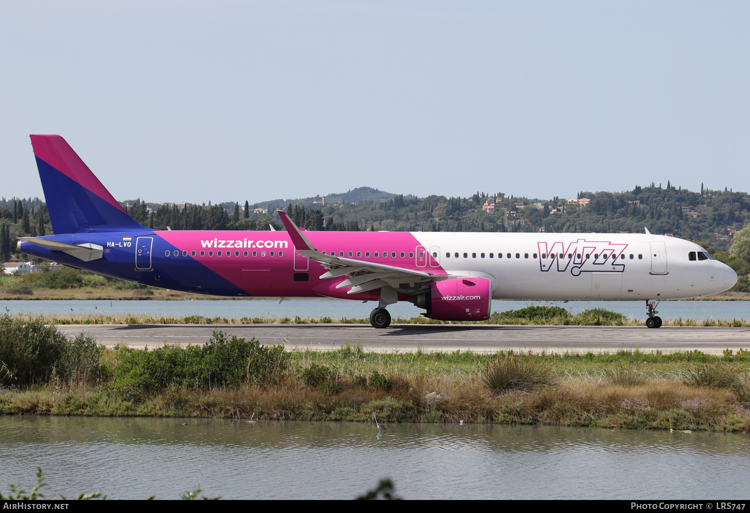 Aircraft Photo of HA-LVO | Airbus A321-271NX | Wizz Air | AirHistory.net #498843