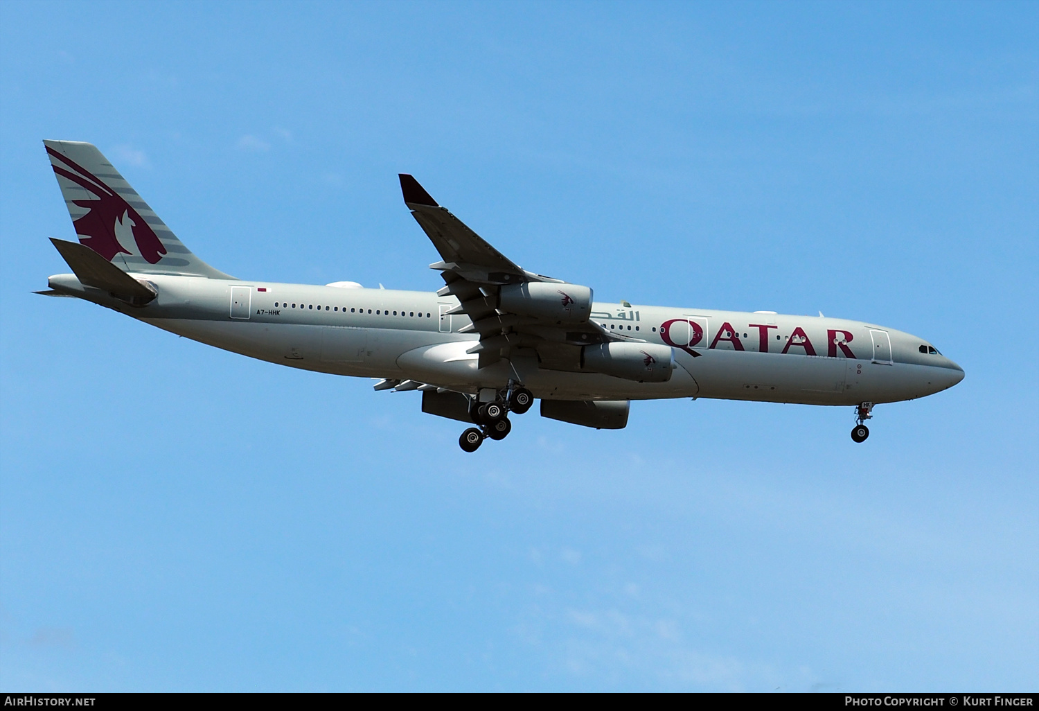 Aircraft Photo of A7-HHK | Airbus A340-211 | Qatar Airways | AirHistory.net #498871