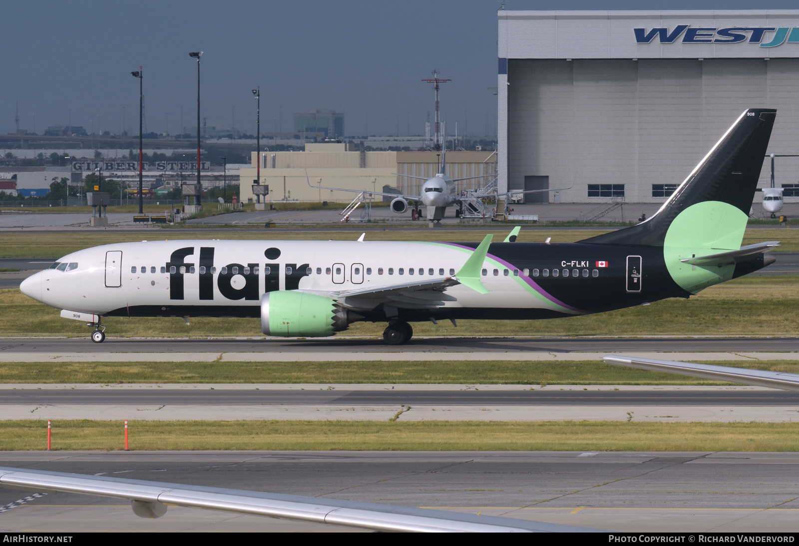 Aircraft Photo of C-FLKI | Boeing 737-8 Max 8 | Flair Airlines | AirHistory.net #498955