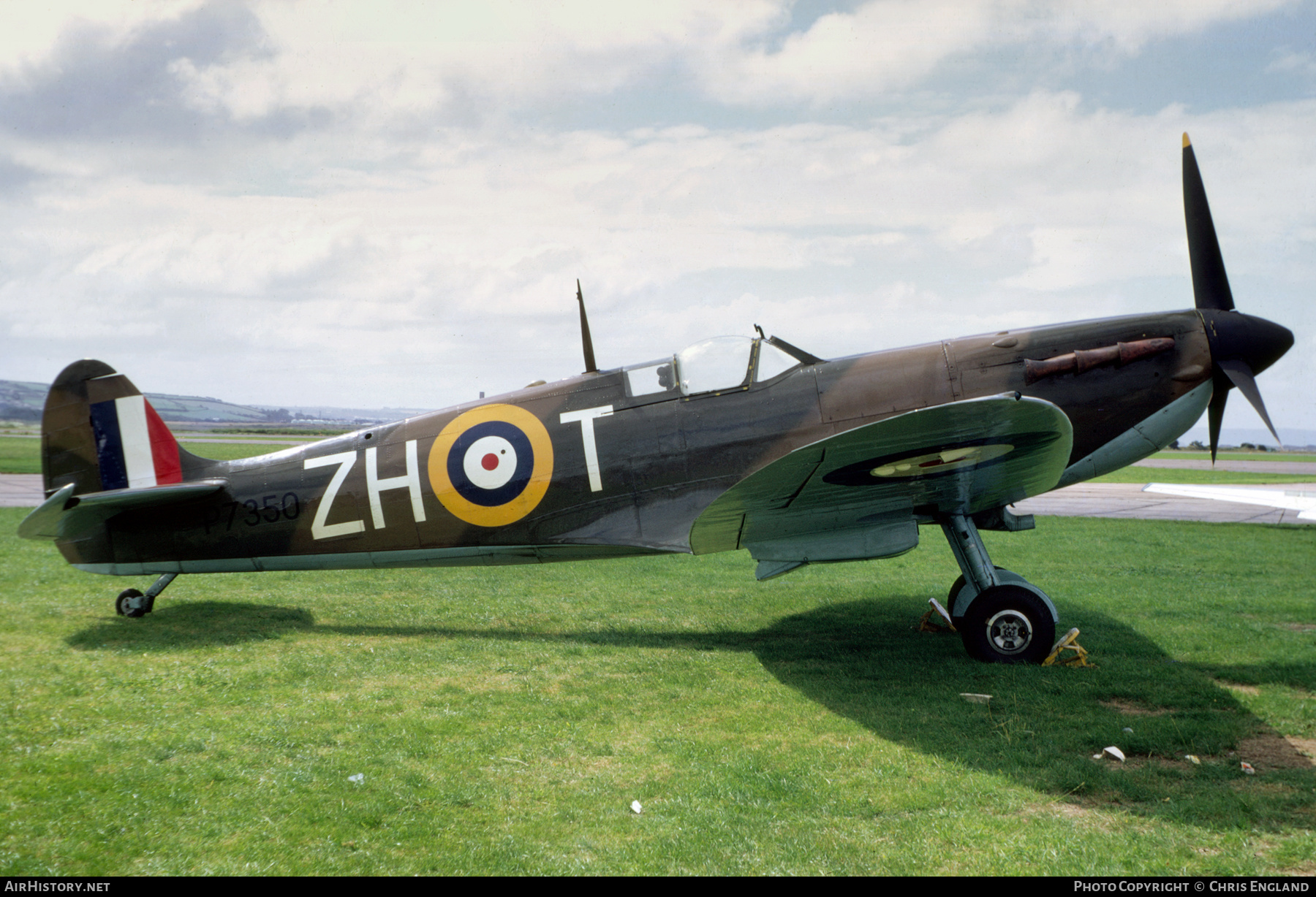 Aircraft Photo of P7350 | Supermarine 329 Spitfire Mk2A | UK - Air Force | AirHistory.net #498964