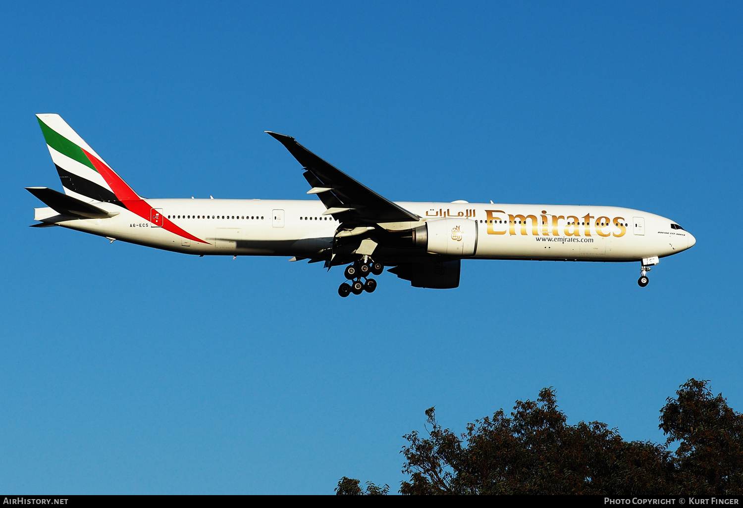 Aircraft Photo of A6-ECS | Boeing 777-31H/ER | Emirates | AirHistory.net #499102