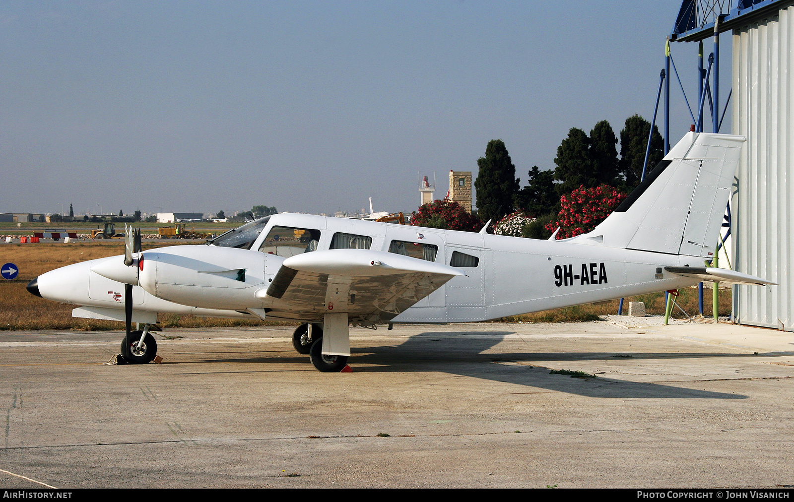 Aircraft Photo of 9H-AEA | Piper PA-34-200 Seneca | AirHistory.net #499119