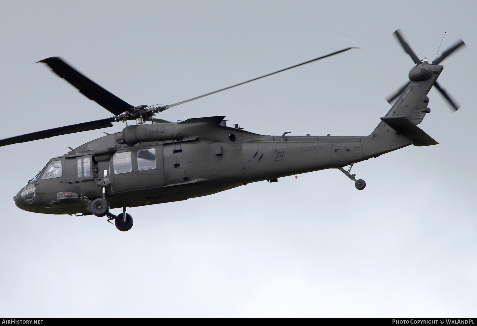 Aircraft Photo of 7642 | Sikorsky UH-60M Black Hawk (S-70A) | Slovakia - Air Force | AirHistory.net #499156