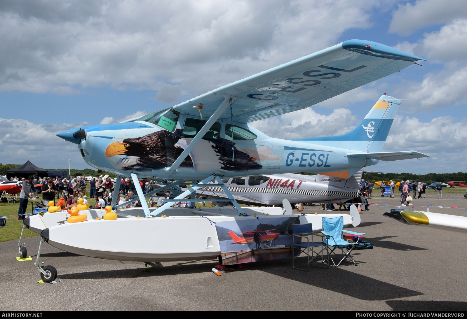 Aircraft Photo of G-ESSL | Cessna 182R Skylane | AirHistory.net #499190