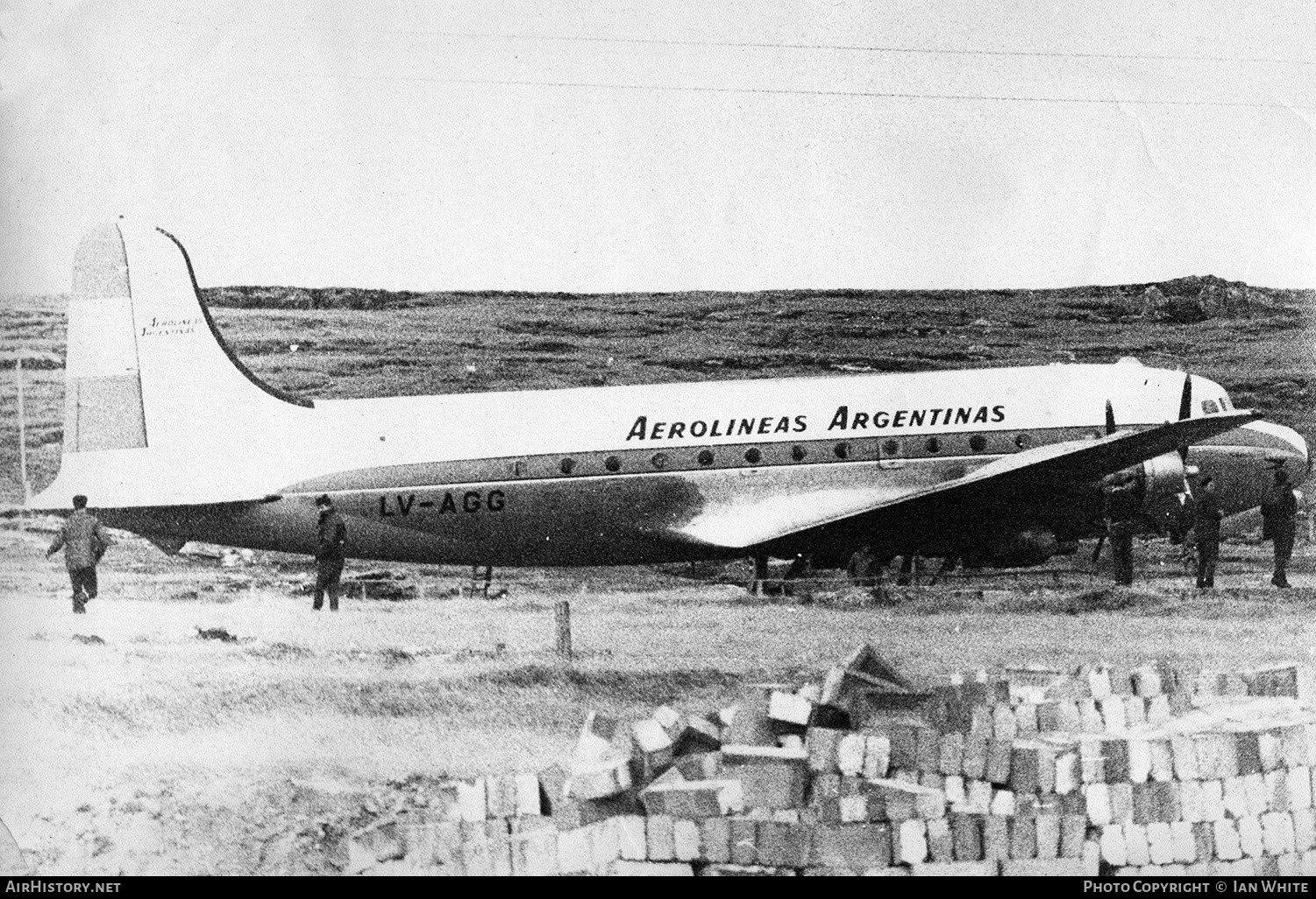 Aircraft Photo of LV-AGG | Douglas C-54A Skymaster | Aerolíneas Argentinas | AirHistory.net #499210