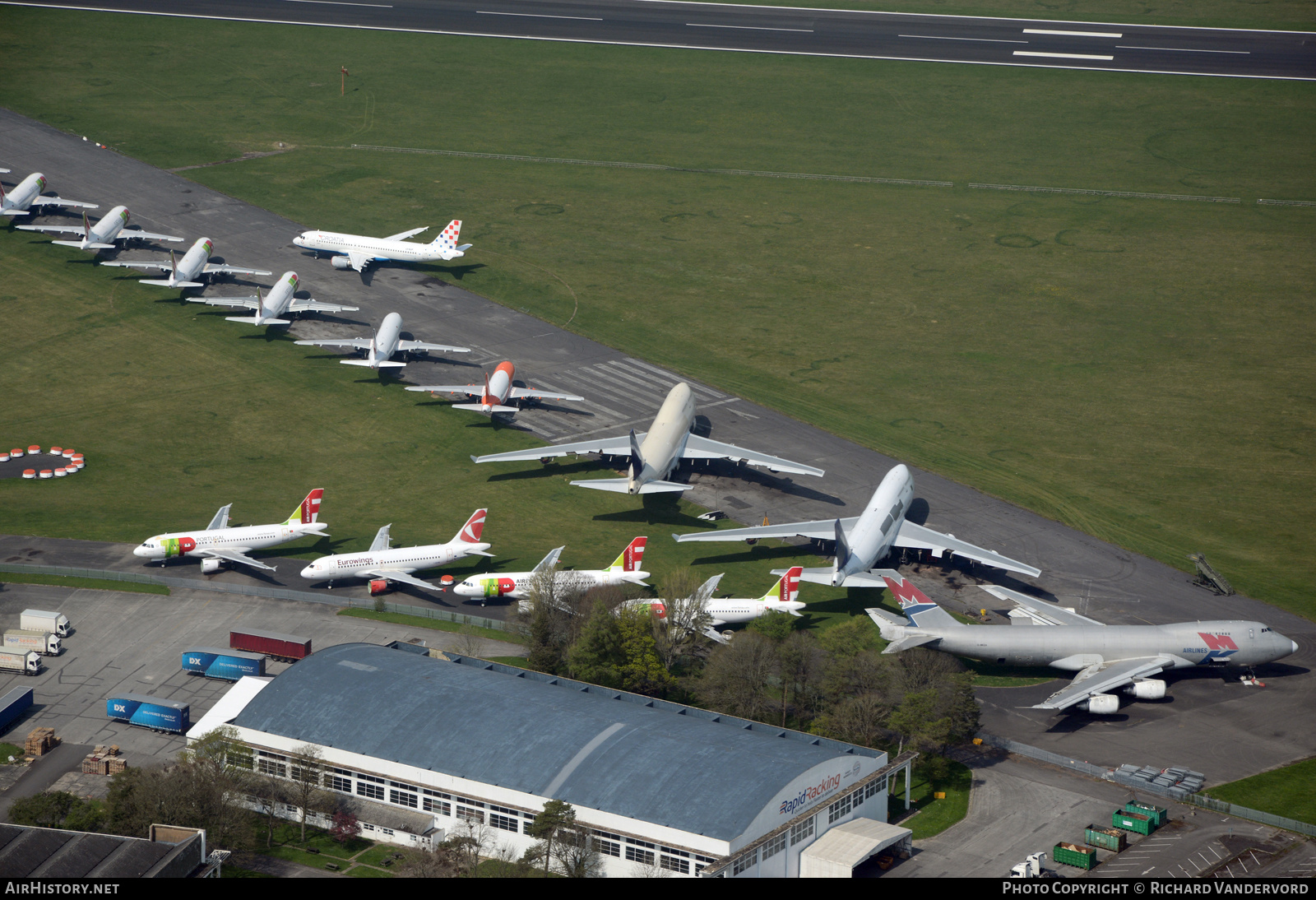 Airport photo of Kemble - Cotswold (EGBP / GBA) in England, United Kingdom | AirHistory.net #499212