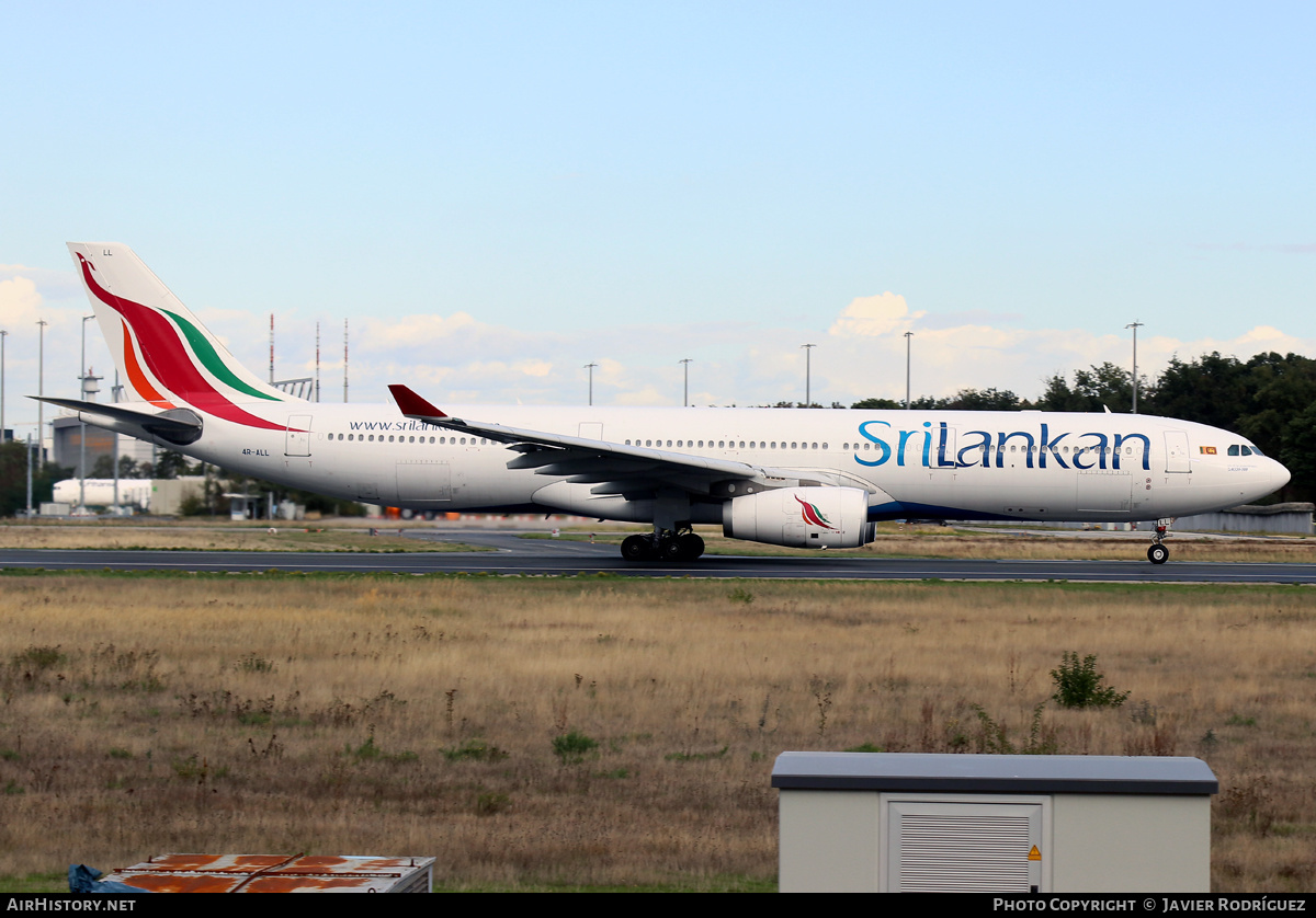 Aircraft Photo of 4R-ALL | Airbus A330-343E | SriLankan Airlines | AirHistory.net #499255
