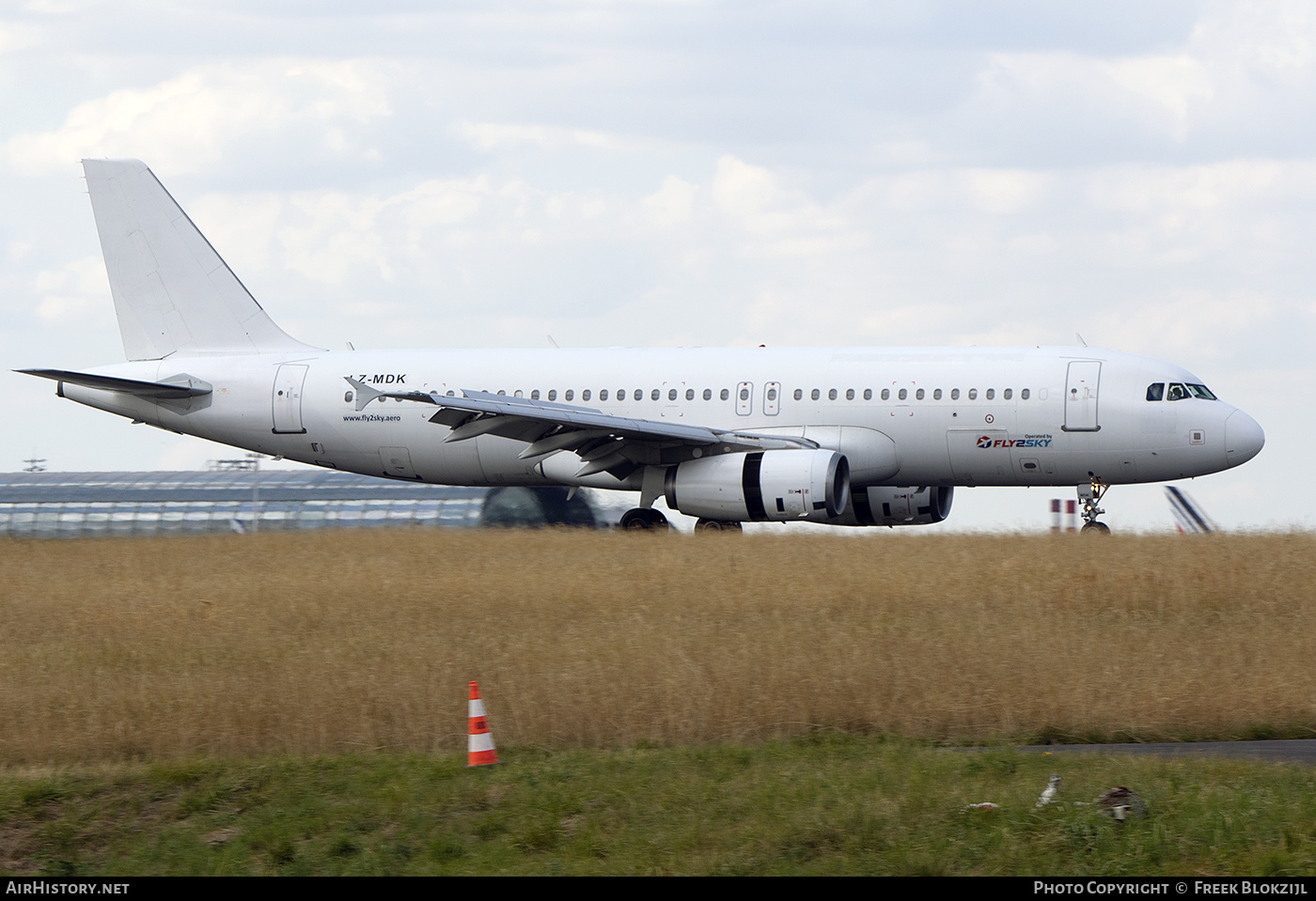 Aircraft Photo of LZ-MDK | Airbus A320-232 | Fly2Sky | AirHistory.net #499396