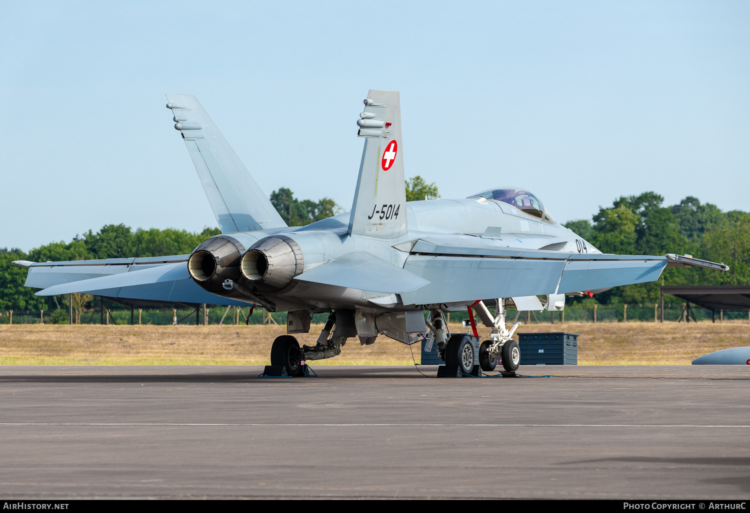 Aircraft Photo of J-5014 | McDonnell Douglas F/A-18C Hornet | Switzerland - Air Force | AirHistory.net #499440