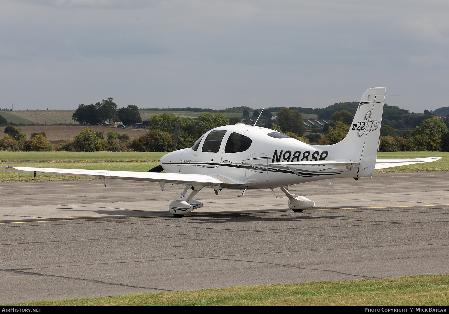 Aircraft Photo of N988SR | Cirrus SR-22 G2-GTS | AirHistory.net #499472