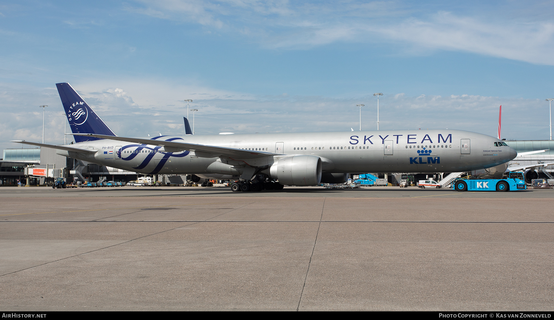Aircraft Photo of PH-BVD | Boeing 777-306/ER | KLM - Royal Dutch Airlines | AirHistory.net #499489