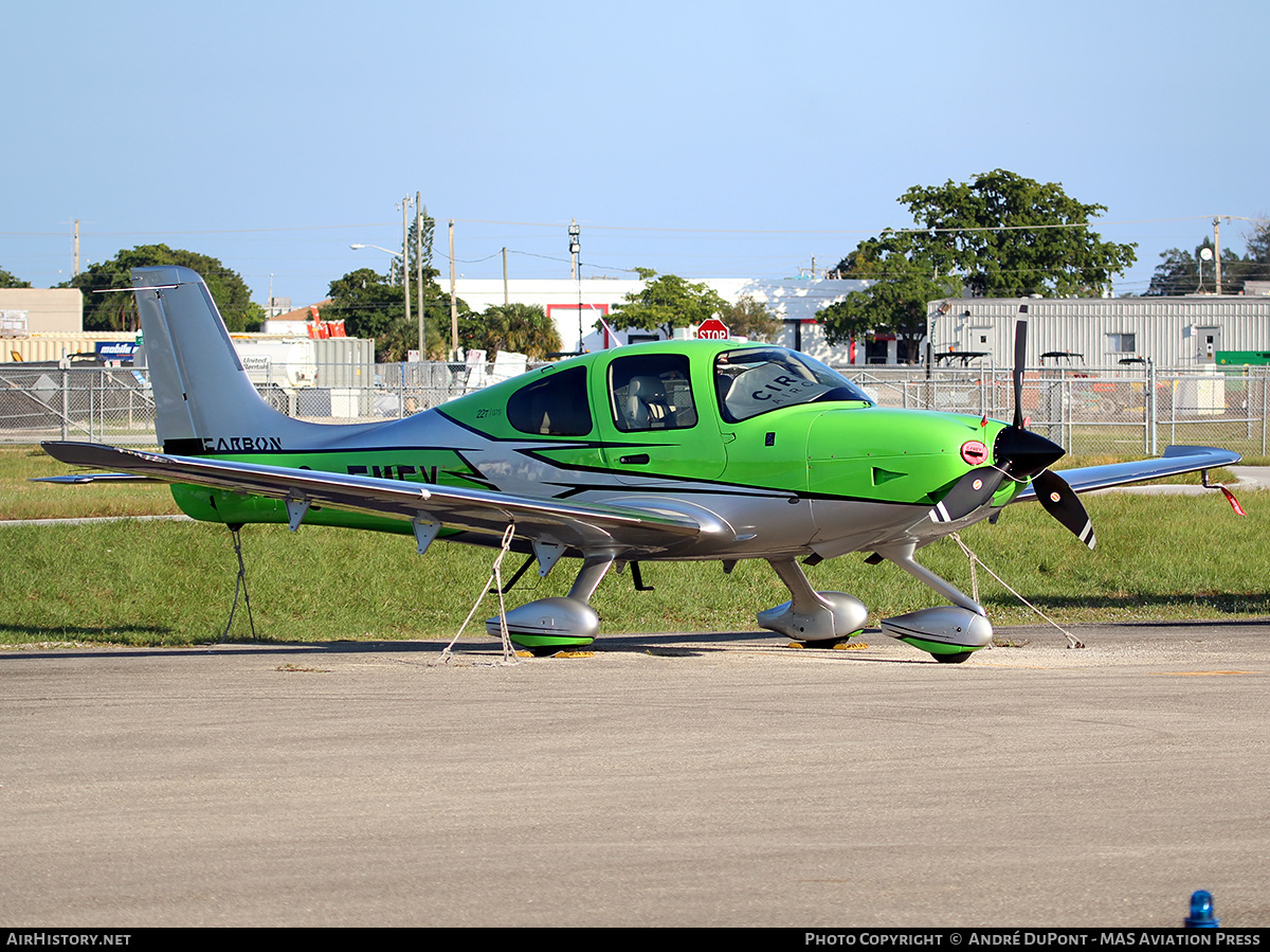 Aircraft Photo of C-FMEY | Cirrus SR-22T G6-GTS Carbon | AirHistory.net #499517
