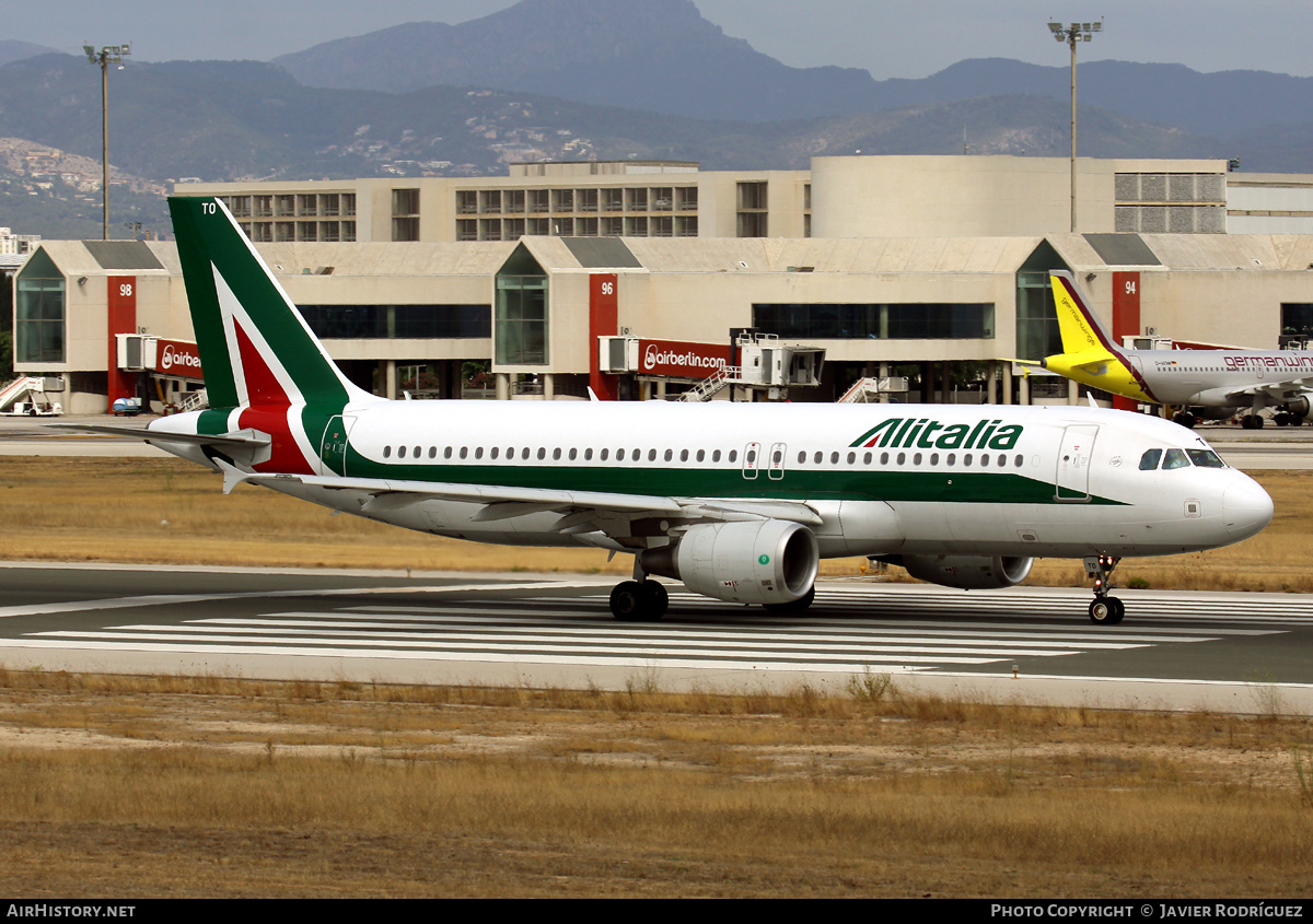 Aircraft Photo of EI-DTO | Airbus A320-216 | Alitalia | AirHistory.net #499626