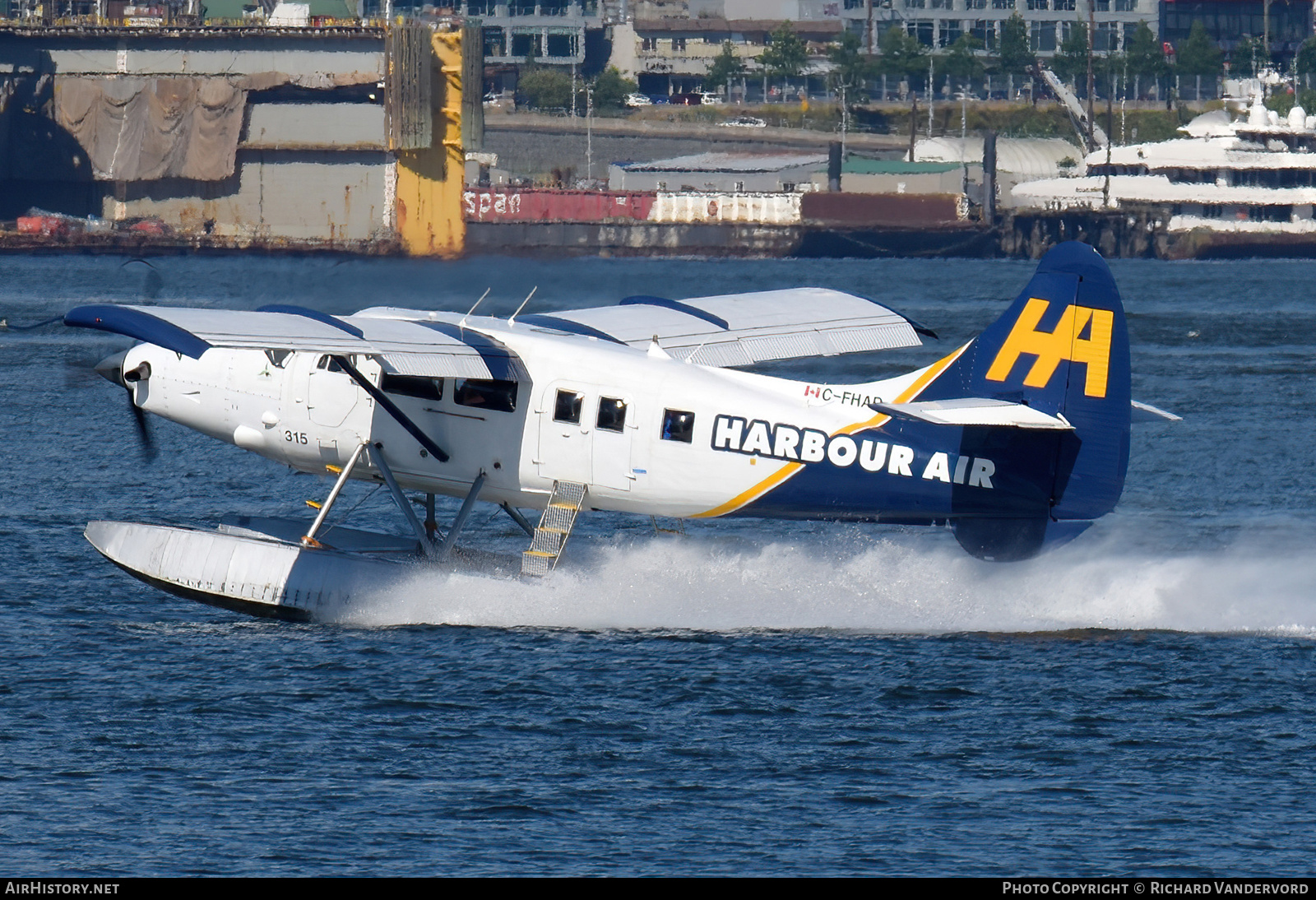 Aircraft Photo of C-FHAD | Vazar DHC-3T Turbine Otter | Harbour Air | AirHistory.net #499704