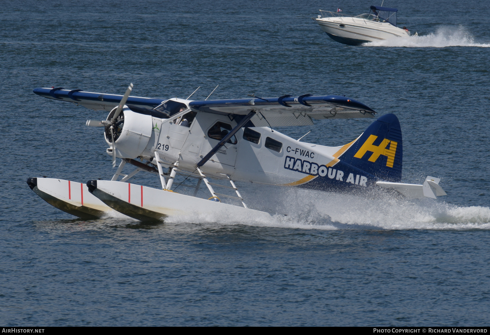 Aircraft Photo of C-FWAC | De Havilland Canada DHC-2 Beaver Mk1 | Harbour Air | AirHistory.net #499714