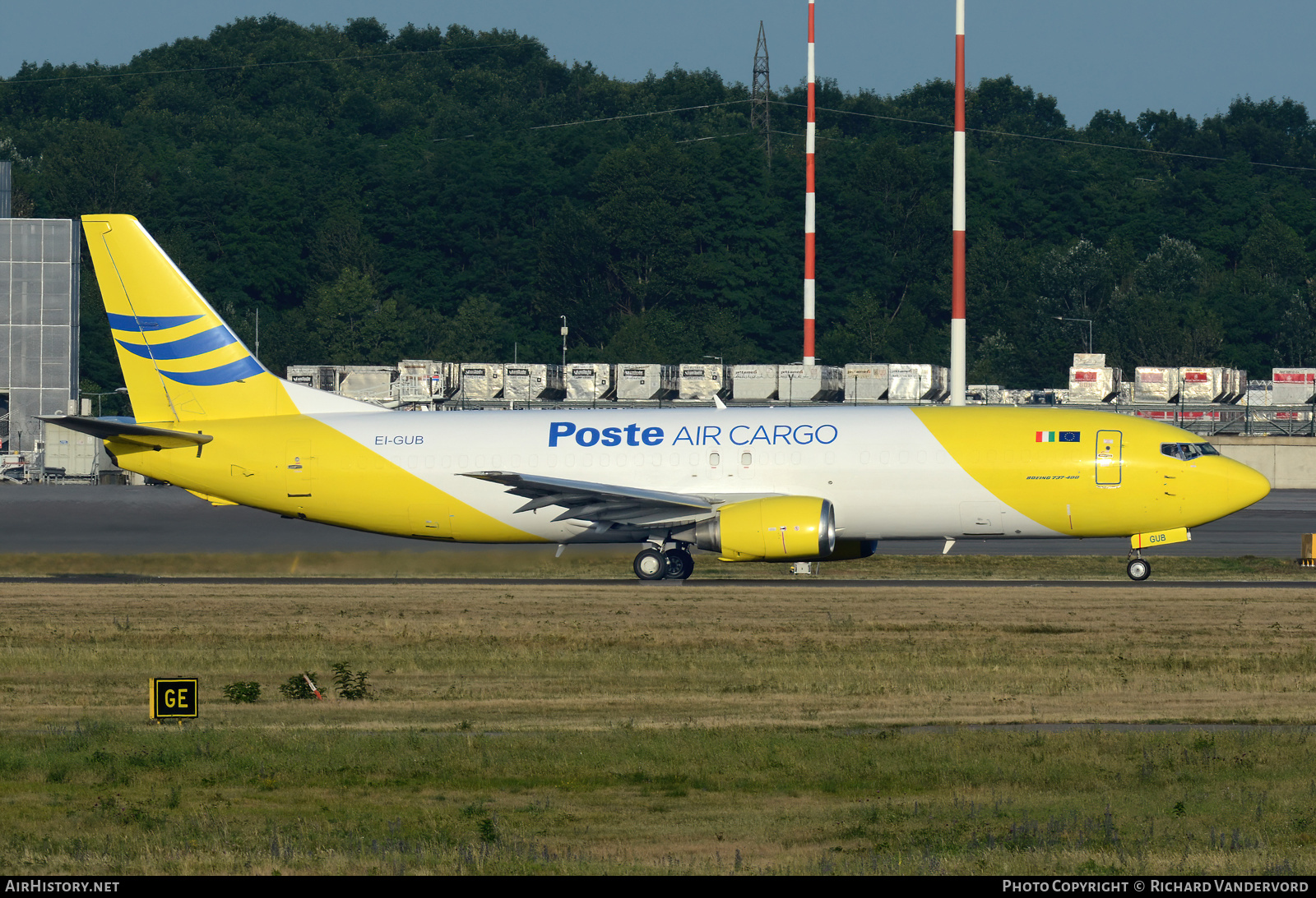 Aircraft Photo of EI-GUB | Boeing 737-490(SF) | Poste Air Cargo | AirHistory.net #499774