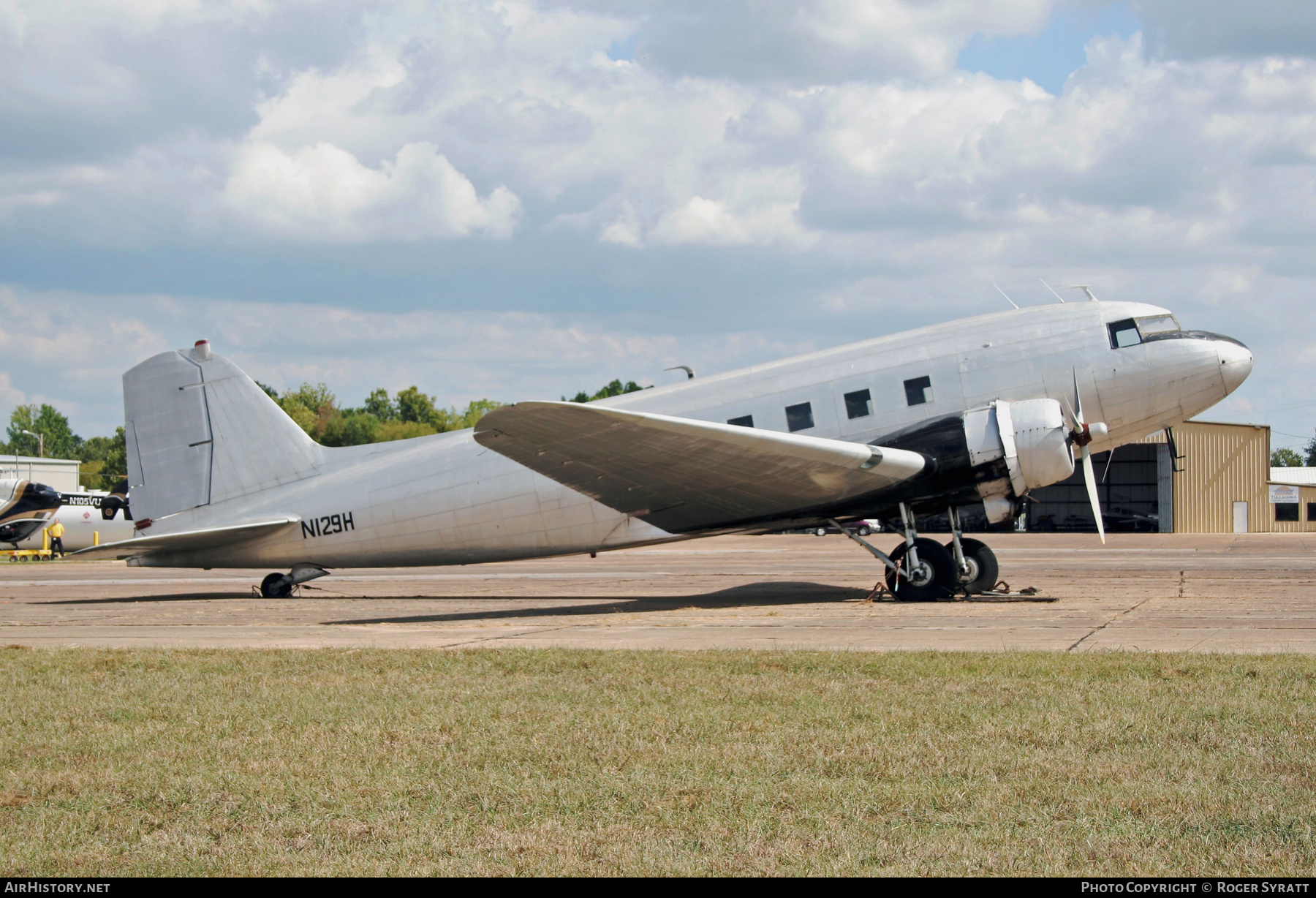 Aircraft Photo of N129H | Douglas DC-3A-197E | AirHistory.net #499816