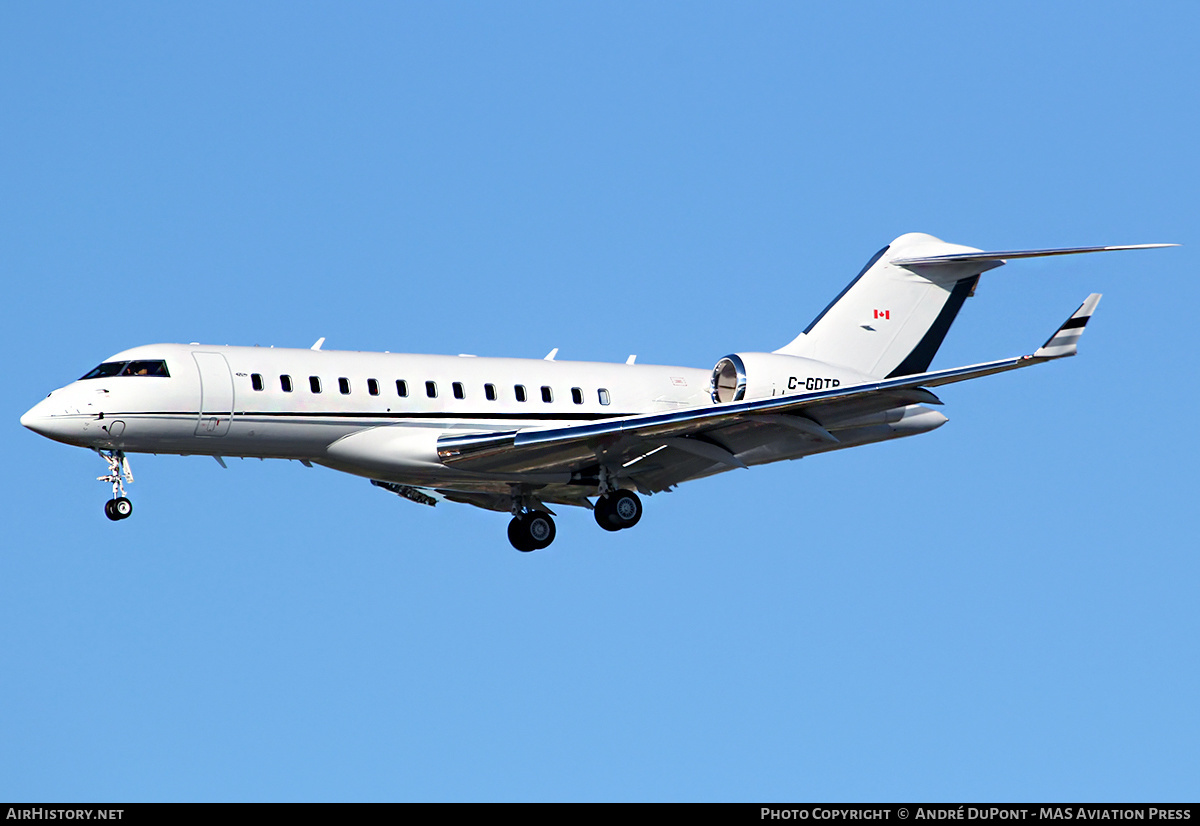 Aircraft Photo of C-GDTR | Bombardier Global Express XRS (BD-700-1A10) | AirHistory.net #499953