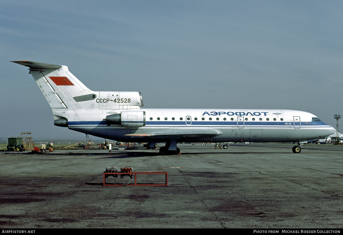 Aircraft Photo of CCCP-42528 | Yakovlev Yak-42 | Aeroflot | AirHistory.net #499958
