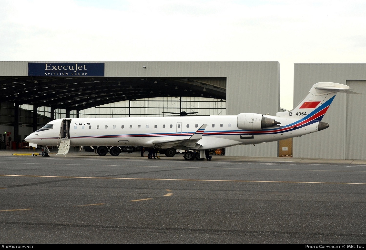Aircraft Photo of B-4064 | Bombardier CRJ-700 (CL-600-2C10) | AirHistory.net #500014