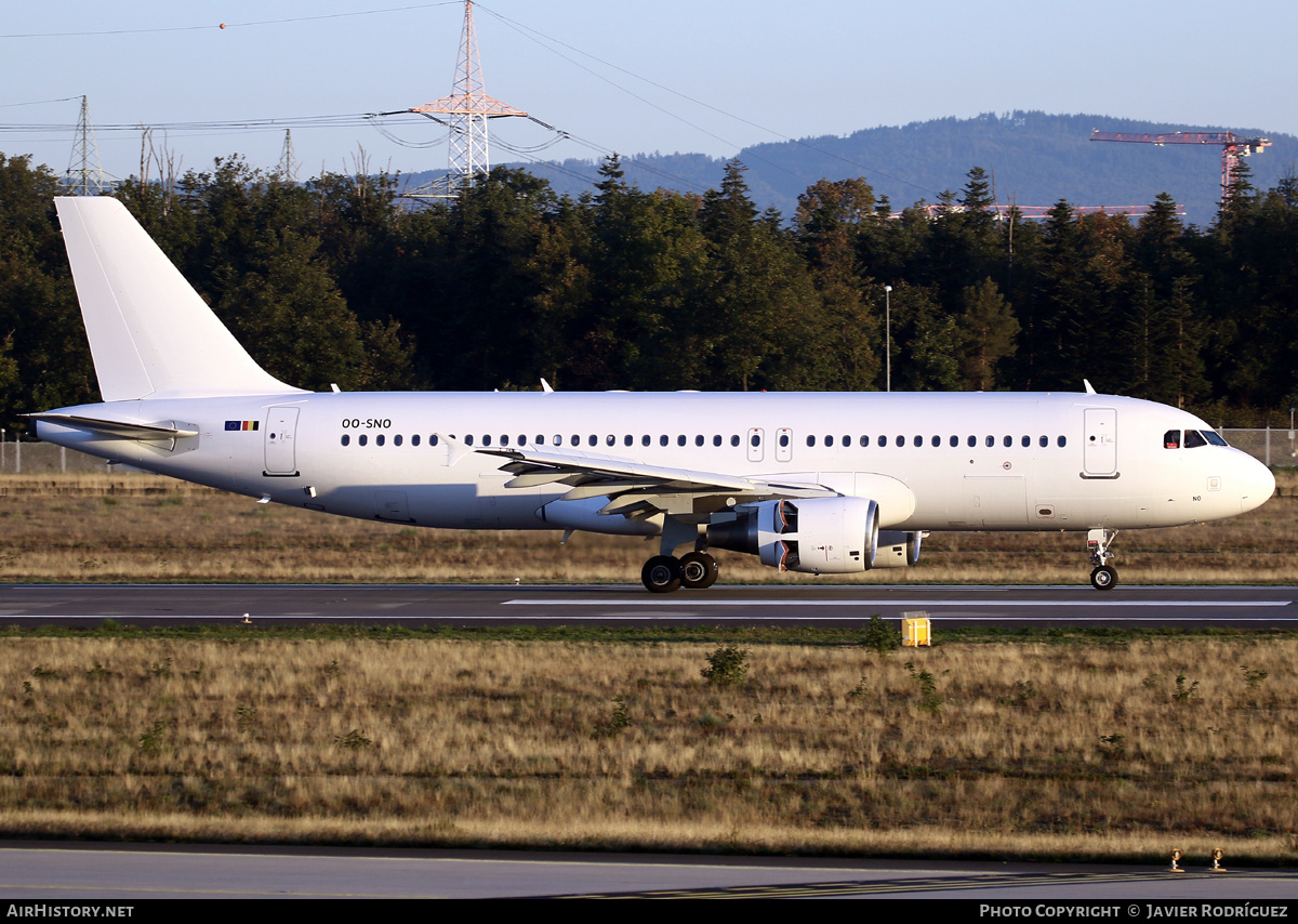 Aircraft Photo of OO-SNO | Airbus A320-216 | AirHistory.net #500060