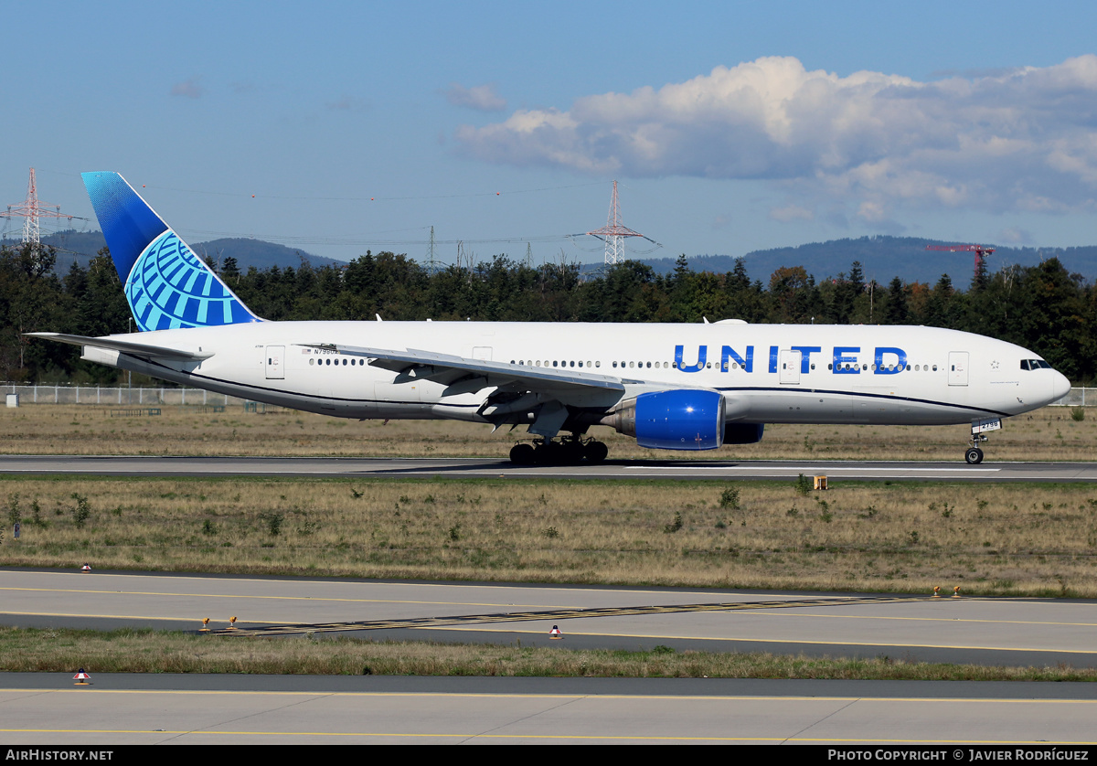 Aircraft Photo of N798UA | Boeing 777-222/ER | United Airlines | AirHistory.net #500093