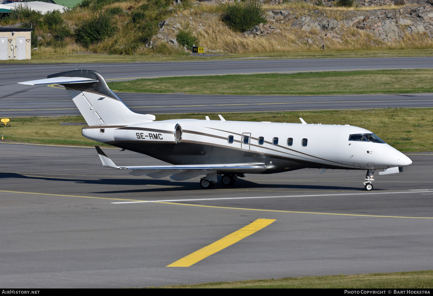 Aircraft Photo of SE-RMC | Bombardier Challenger 300 (BD-100-1A10) | AirHistory.net #500130